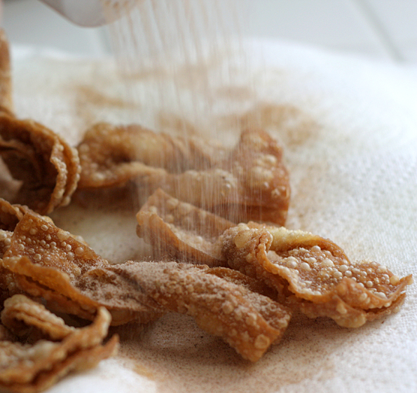 Shower the wontons with cinnamon and sugar