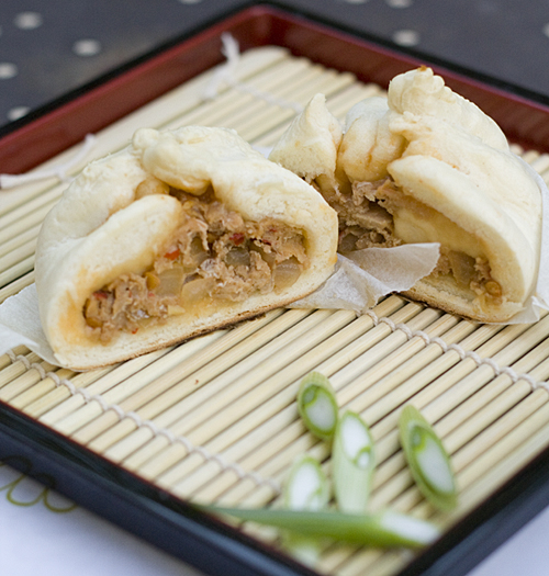 nikuman japanese steamed pork buns