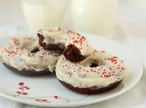 Eating Baked Red Velvet Mochi Mochi Donuts