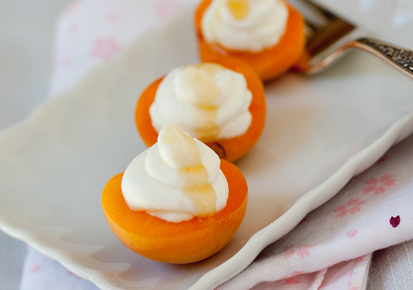 Apricots with Goat Cheese Mousse