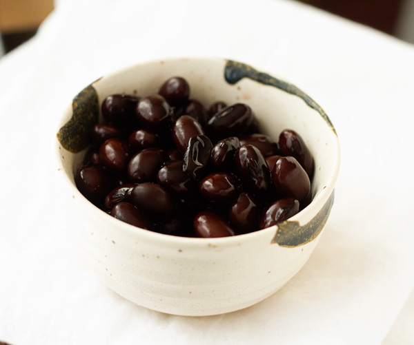 kuromame (sweet simmered black soybeans)