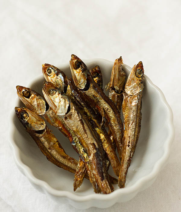 Tazukuri -- soy sauce sugar-glazed sardines