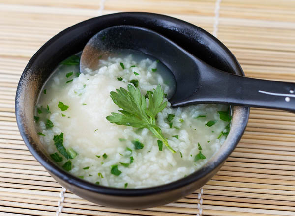 nanakusa-gayu (seven-herb rice soup)