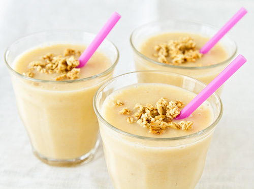 Oogieriffic Banana Peach Almond Breakfast Milkshake