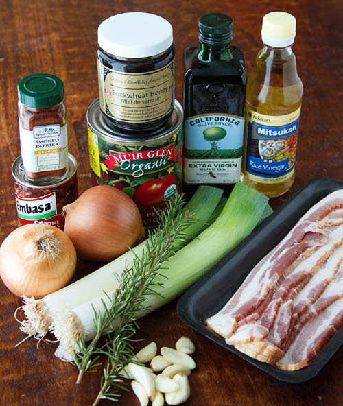 Ingredients to make Tomato Bacon Chutney