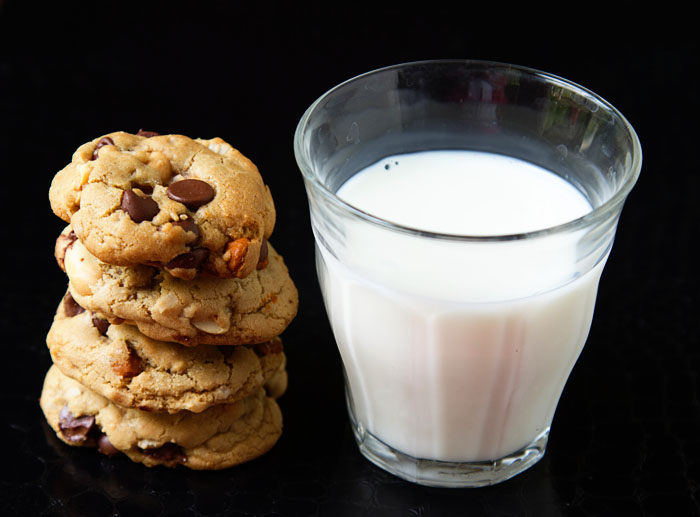 Kitchen Sink Chocolate Chip Cookies