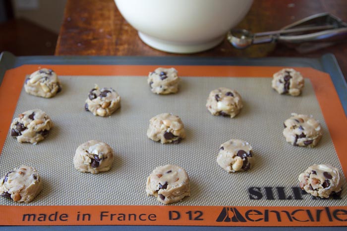 Place rounded balls of cookie dough on baking sheet