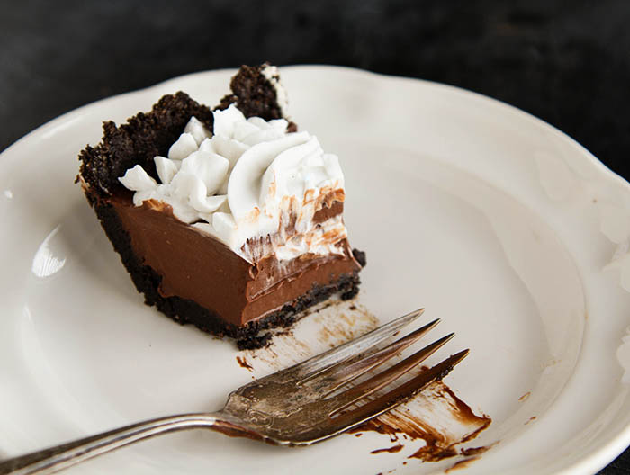 Feasting on Paleo Chocolate Silk Pie