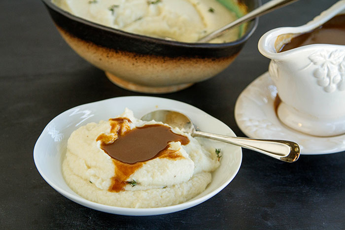 Mashed Cauliflower with Turkey Gravy
