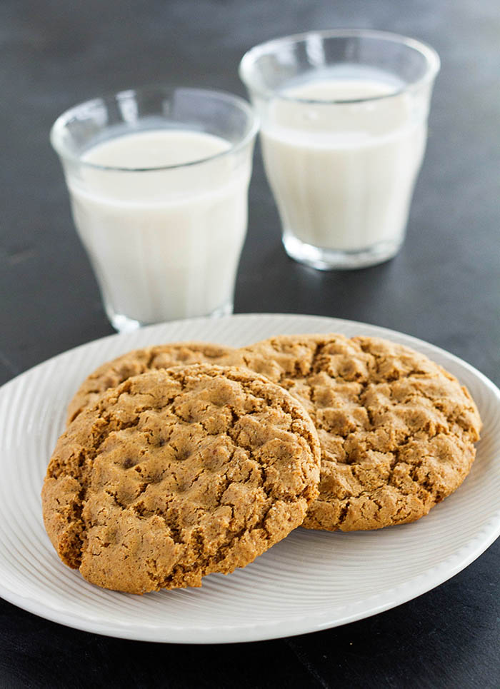 Chewy Spiced Molasses Cookies