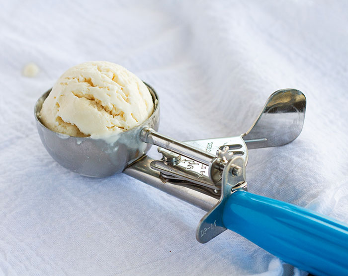 Scoop of No-Churn Sweet Cream Gelato