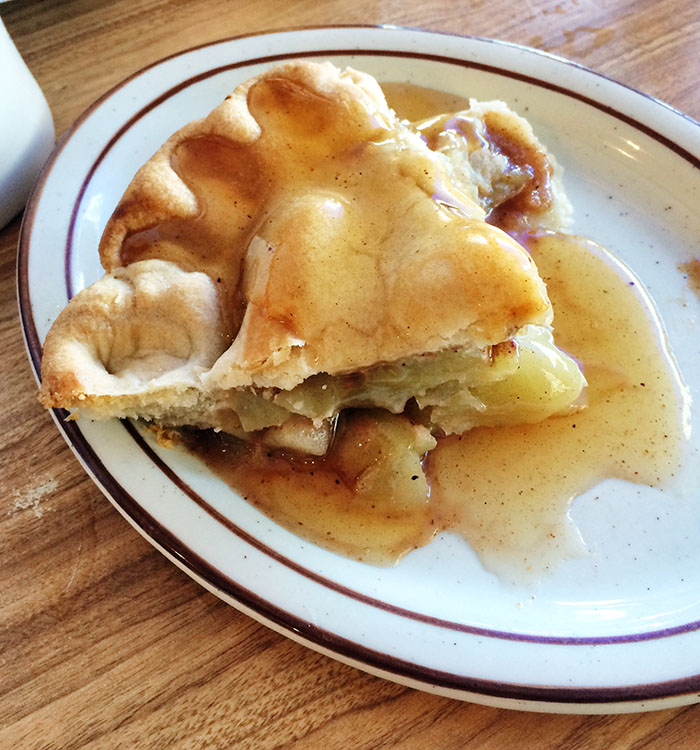 apple pie at law’s coffee shop, oak glen, california—friday pie-day