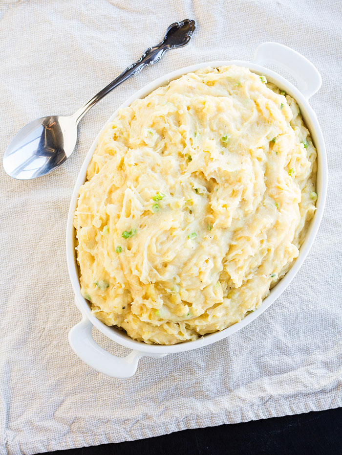 Slow Cooker Sour Cream and Onion Mashed Potatoes