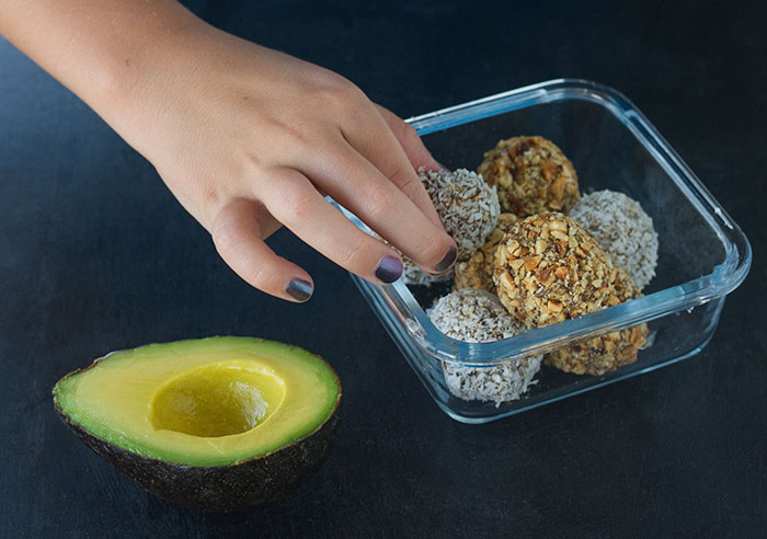 Avo-Nana Oatmeal Snack Bites