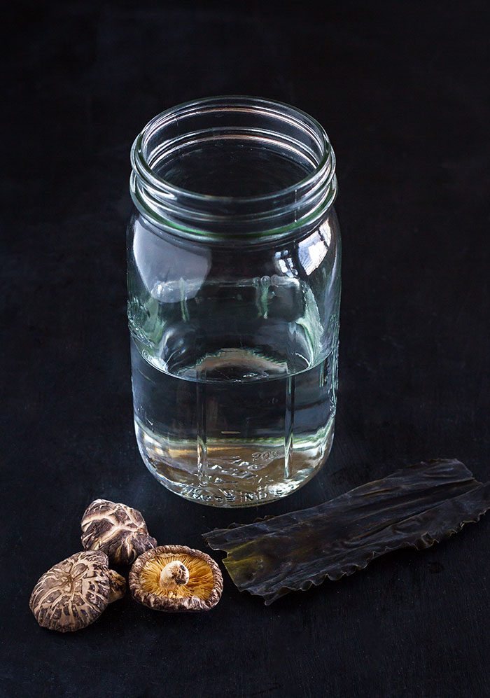 Ingredients for Kombu Shiitake Dashi