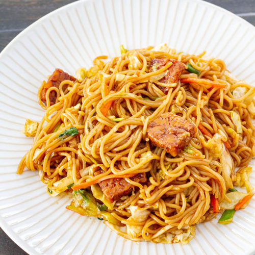 Vegan Yakisoba-Japanese Stir-Fried Noodles - La Fuji Mama