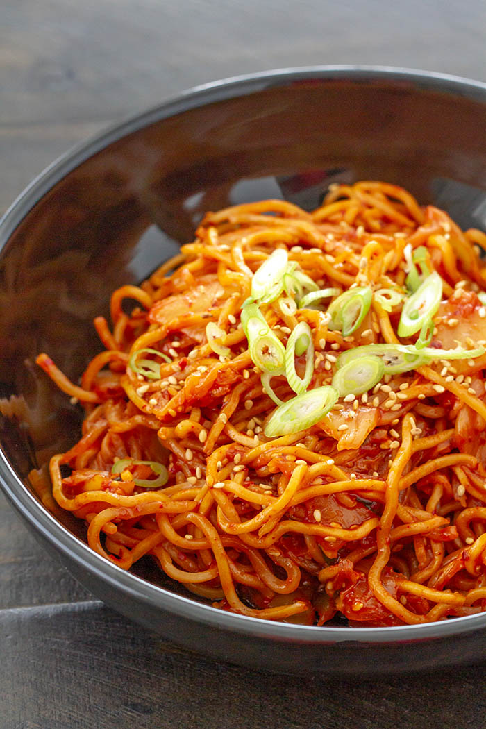 Kimchi Yakisoba Japanese Stir Fried Noodles With Kimchi Sauce — La Fuji Mama