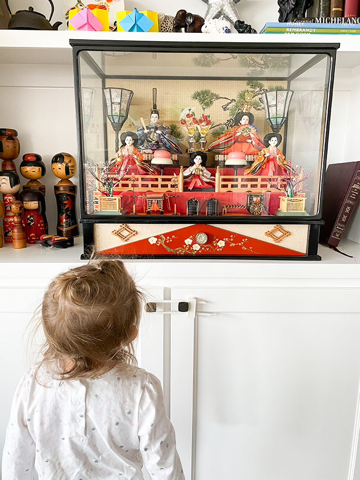 Monkey and hina dolls