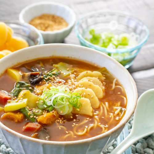 https://www.lafujimama.com/wp-content/uploads/2020/05/Curry-Ramen-2-500x500.jpg?utm_source=chatgpt.com